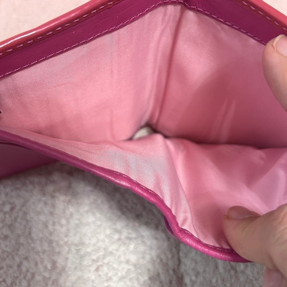 Coach Y2K Pink Patent Leather Signature C Embossed Silver Turnlock Medium Wallet - Picture 8 of 14